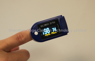 Trung Quốc Máy đo oxy bằng ngón tay Bluetooth, màn hình OLED hai màu nhà cung cấp